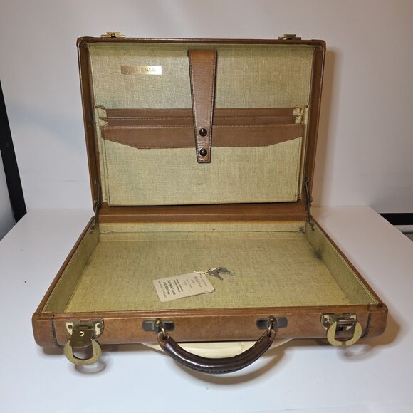 michael scott Other - Vintage 1974 Michael Scott Briefcase Genuine Longhorn Western Steerhide With Key